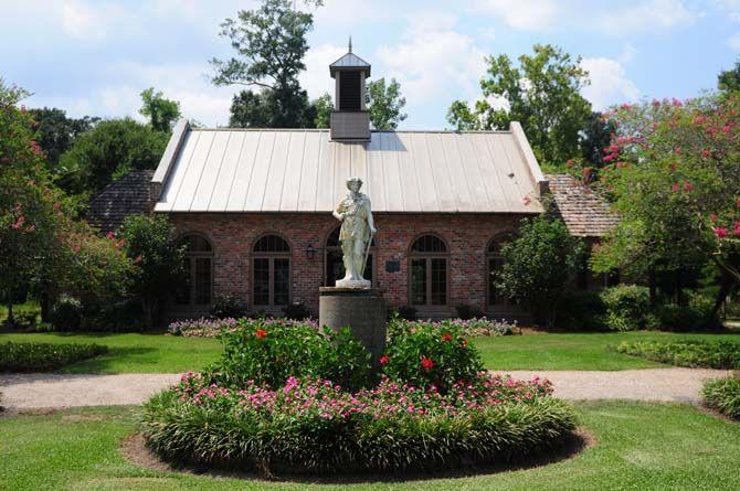 Old State Capitol holds exhibit of A. Hays Town works