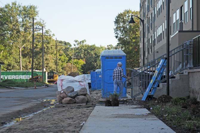 New apartment complex has yet to move in all residents