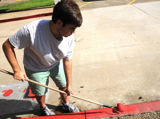 Community Bound honors Katrina anniversary by volunteering in New Orleans, Baton Rouge