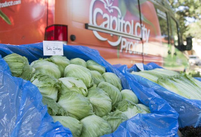 Farmer&#8217;s Market back in full swing for fall semester