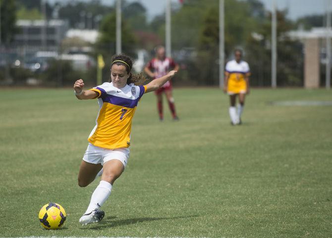 LSU senior midfielder Fernanda Pi&#241;a (7) kicks the ball during the Tigers' 4-0 victory over Indiana on Sunday, Sept. 09, 2015 at the LSU Soccer Stadium.