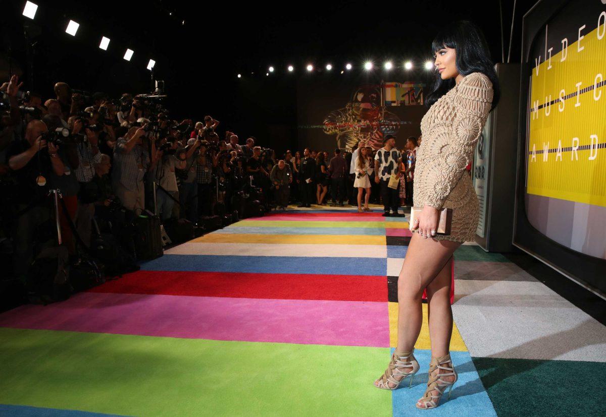 Kylie Jenner arrives at the MTV Video Music Awards at the Microsoft Theater on Sunday, Aug. 30, 2015, in Los Angeles. (Photo by Matt Sayles/Invision/AP)