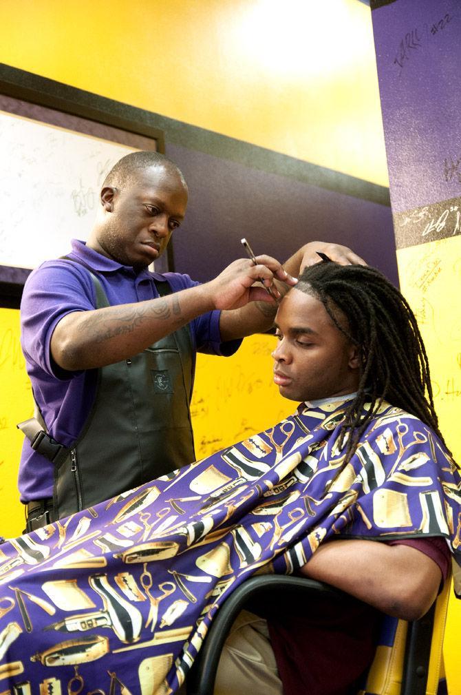 Local barbershop Dorm Room Kutz serves LSU students, athletes