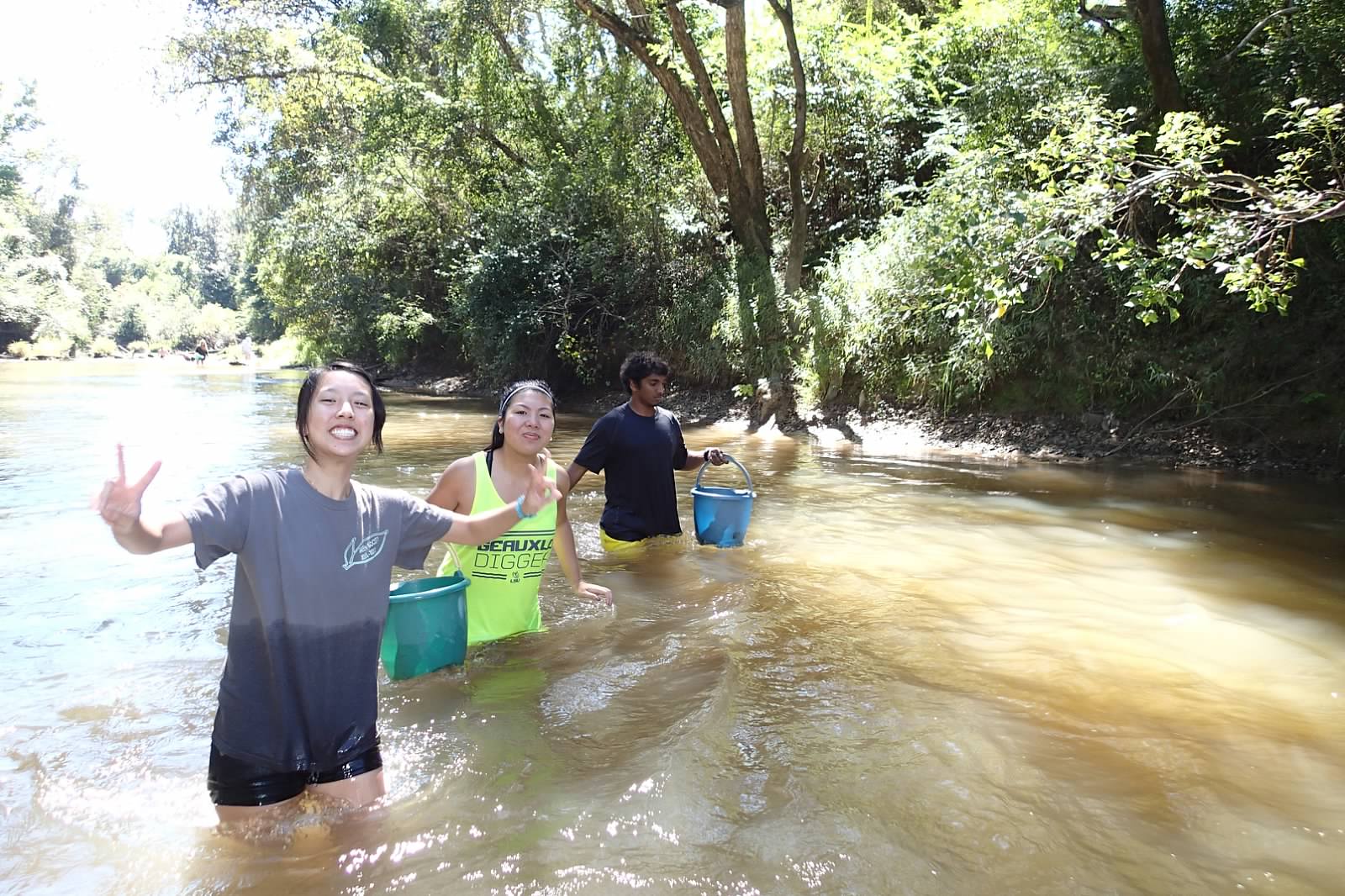 Professor&#8217;s curriculum features field trips, fish studies