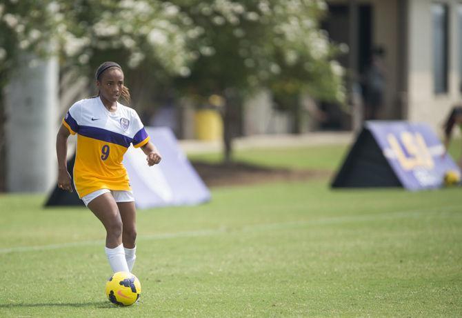 LSU freshman forward Alex Thomas (9) dribbles the ball during the Tigers' 4-0 victory over Indiana on Sunday, Sept. 09, 2015 at the LSU Soccer Stadium.