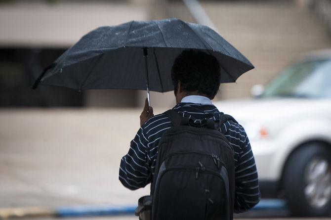 LSU students embrace weekend storm, return to classes Monday