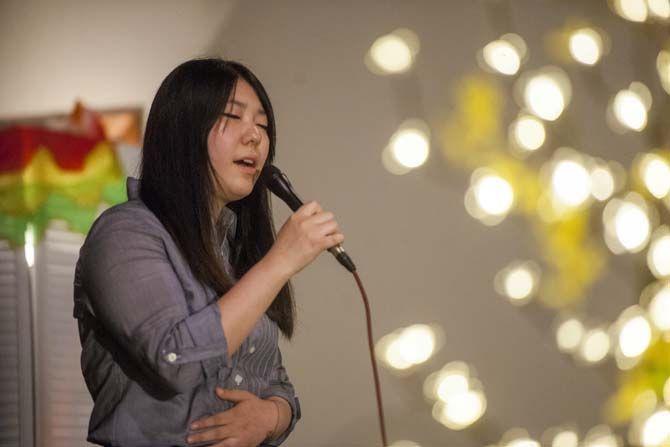 Asian American Culture Showcase features student performers, introduces attendees to foreign cultures