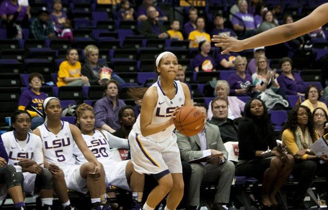 LSU sophomore guard Jenna Deemer (1) sets up to take a jump shot on Saturday, Nov. 21, 2015 during the Tigers' 59-53 over Long Beach State University in the PMAC.