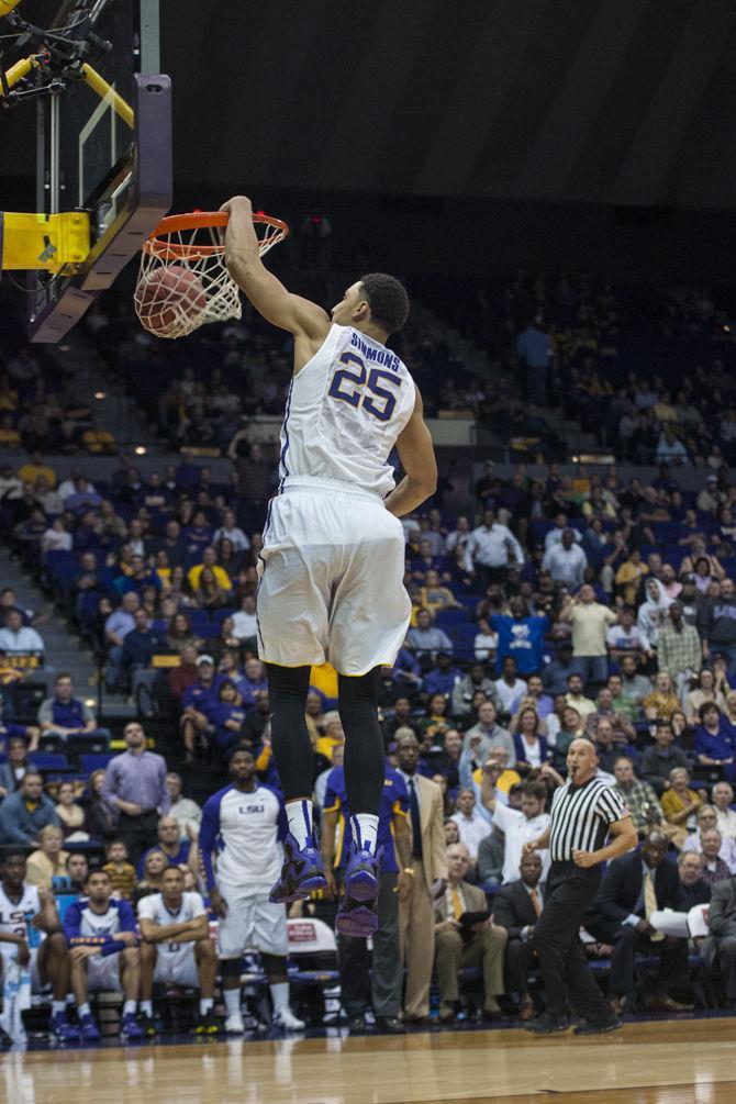 LSU freshman Ben Simmons (25) dunks the ball during the Tigers' 78-66 victory against the University of South Alabama on Thursday, Nov. 19, 2015 in the PMAC.