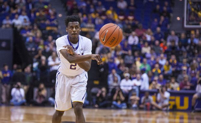 LSU freshman guard Antonio Blakeney (2) passes the ball during LSU's 81-70 victory over McNeese State University on Friday, Nov. 13, 2015 in the Pete Maravich Assembly Center.