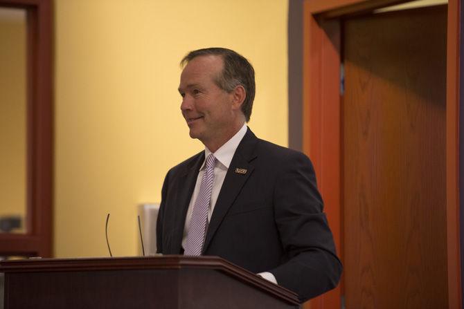 LSU president F. King Alexander takes the podium on Wednesday, Sept. 2, 2015, during the Faculty Senate meeting in Barnes and Noble.