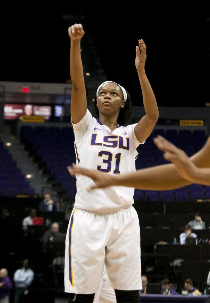 Lady Tigers face Florida in home finale