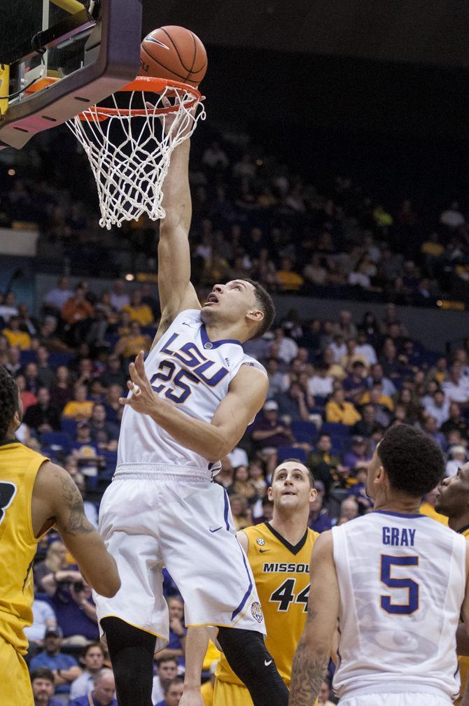 LSU freshman forward Ben Simmons (25) makes a layup during the Tigers&#8217; 80-71 victory against Missouri on Tuesday, March 1, 2016 in the PMAC.