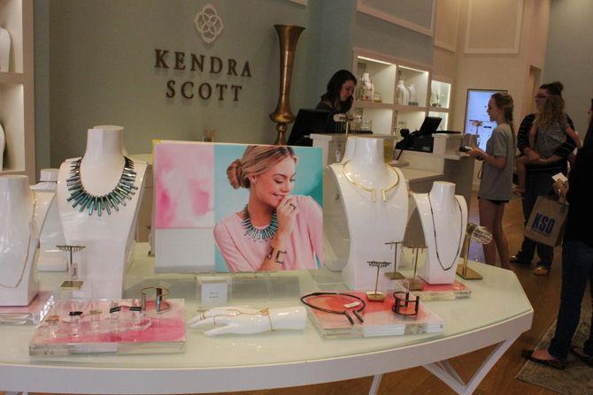 Kendra Scott Jewelry to host CASA event