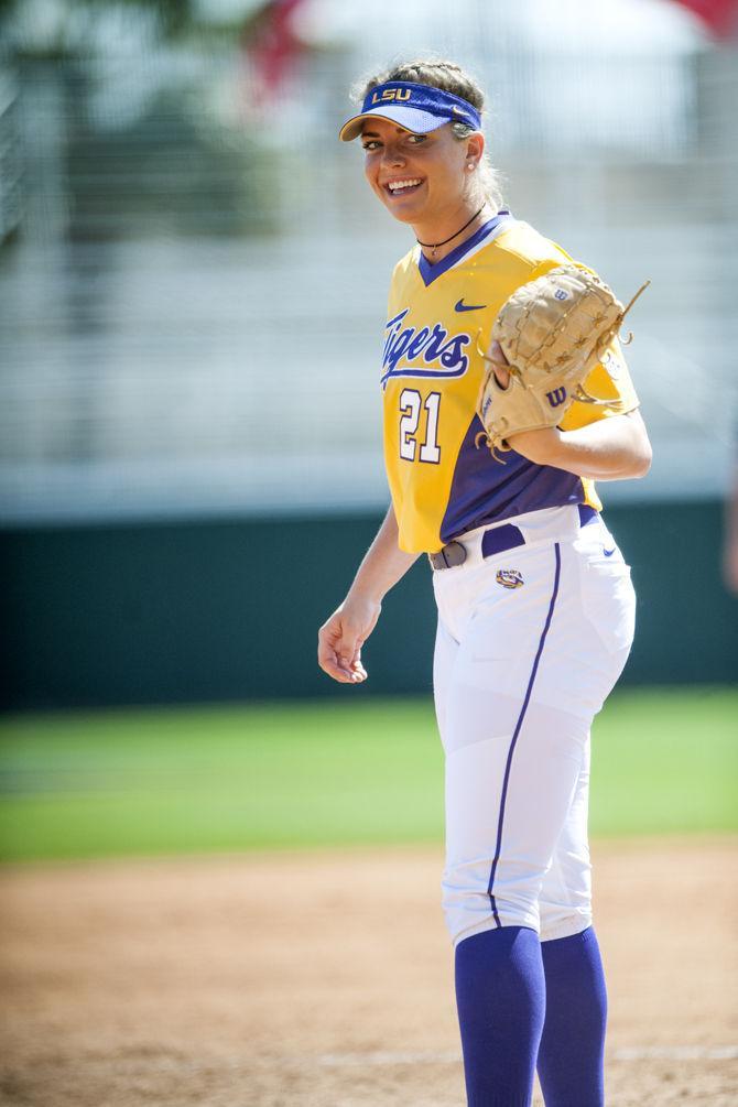 LSU Softball Dominates Tech 16-0