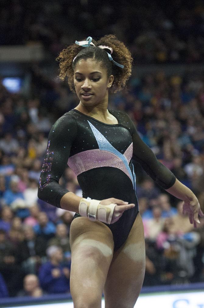 Senior gymnasts reflect on years of connection with Tiger faithful