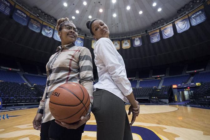 Women's basketball players Bethel and Hyder have fun shopping, rapping