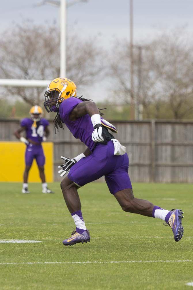 Sophomore Defensive Back, Donte Jackson (01), practices in the afternoon on Tuesday, March 29, 2016 at Charles McClendon Practice Facility.