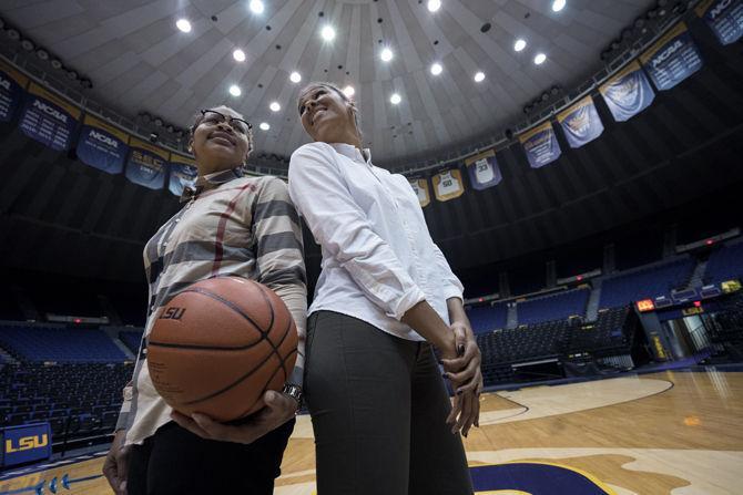 Women's basketball players Bethel and Hyder have fun shopping, rapping