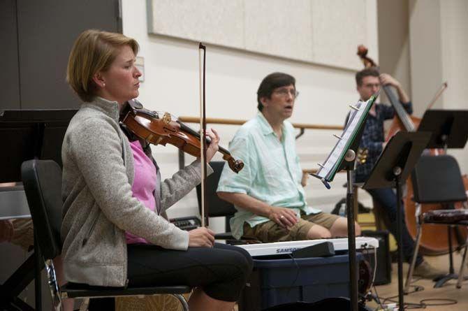 Musical Theatre Club hosts 14th annual &#8216;Singo de Mayo&#8217;