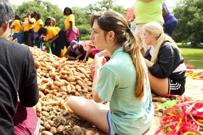 Kitchens on the Geaux hosts 4th annual potato drop