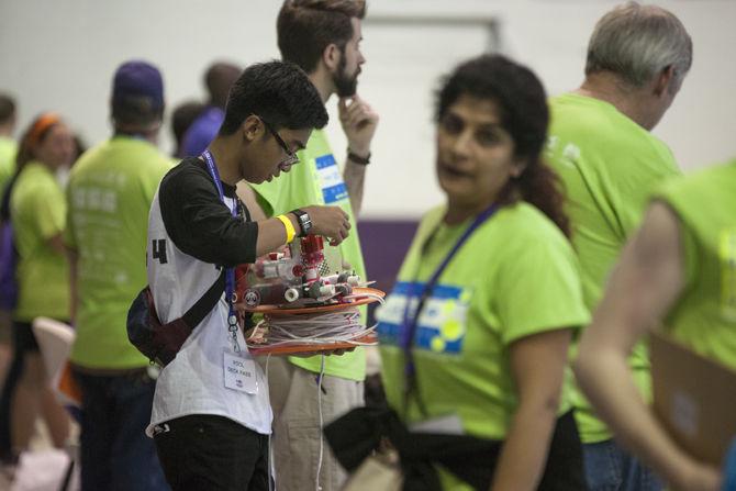 LSU holds national SeaPerch underwater robotic competition