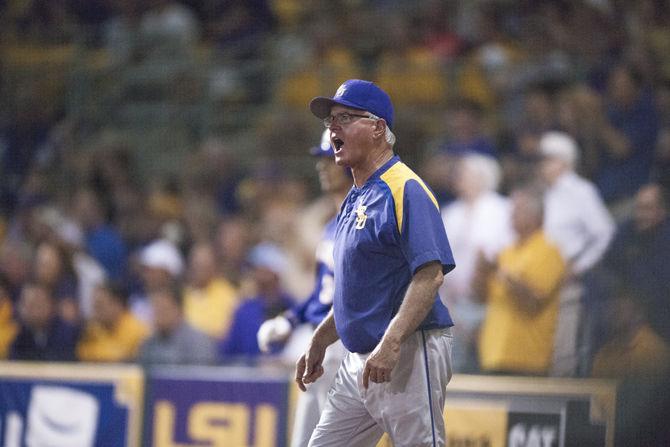 LSU head coach Paul Mainieri yells from the dugout during the Tigers' 4-3 loss against Coastal Carolina in the Super Regional on Sunday, June, 13, 2016 at Alex Box Stadium.