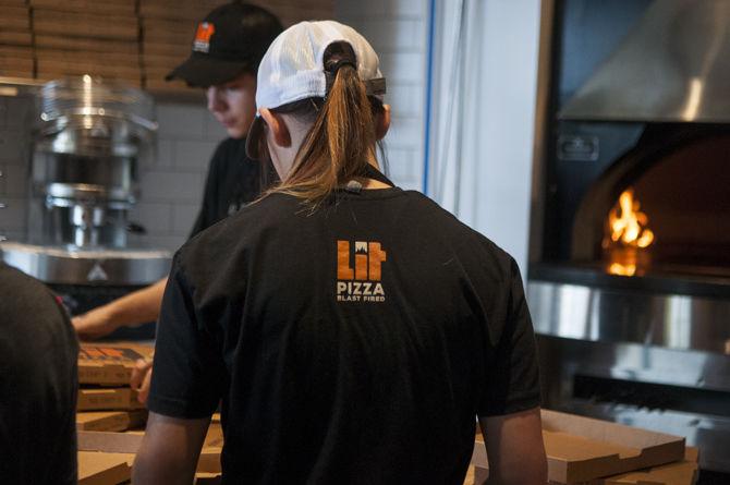 Lit Pizza opens its doors on Burbank, promises fast service