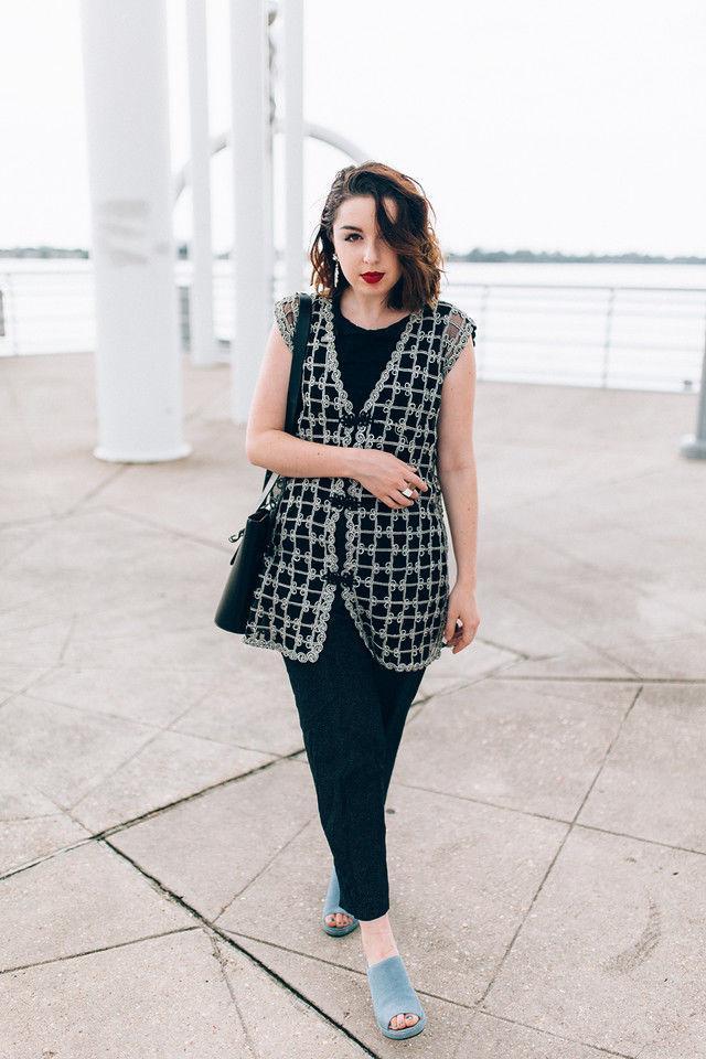 Mass communication senior Ashley Monaghan runs her own fashion Instagram account, @ash_oneill.