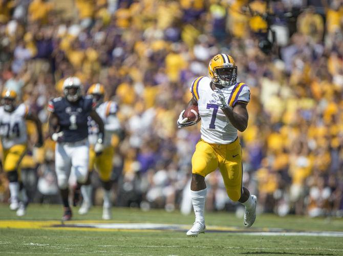 LSU sophomore running back Leonard Fournette (7) runs towards the end zone during the Tigers&#8217; 45-21 victory against Auburn on Saturday, Sept. 19, 2015 in Tiger Stadium