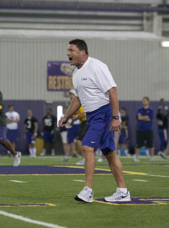 LSU interim head coach Ed Orgeron speaks to the players on Sept. 26, 2016 at the Indoor Football Facility.