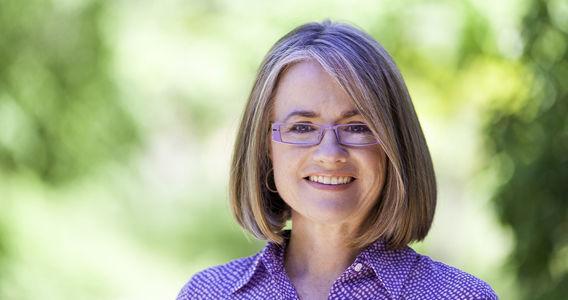 Author Helen Thorpe to speak at Honors College Convocation