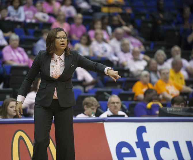 LSU head coach Nikki Fargas points instructions from the sidelines on Sunday, Feb. 21, 2016 during the Lady Tigers' 57-56 victory against Tennessee in the PMAC.