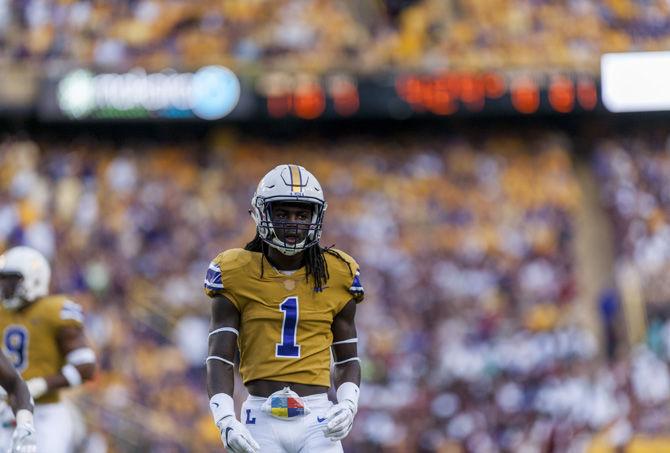 LSU sophomore defensive back Donte Jackson (1) prepares for the snap on Sept. 17, 2016.