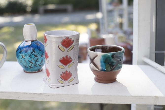 Student pottery sale takes over free speech alley