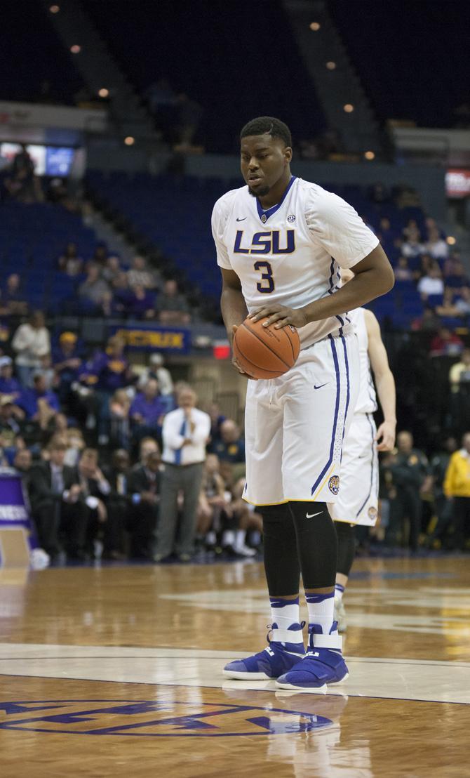 LSU junior center Elbert Robinson III (3) prepares to shoot a free throw during the Tigers' 91-69 win against Wofford on Nov. 12, 2016 in the PMAC.