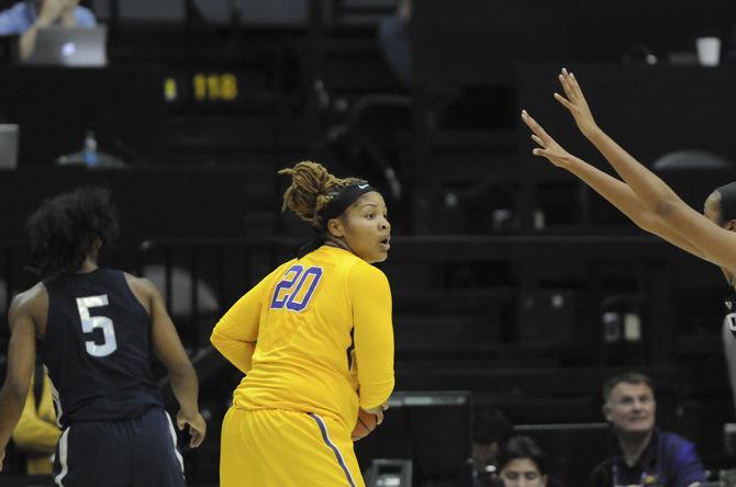 Tigers drop first game of season in 76-53 loss to No. 3 UConn