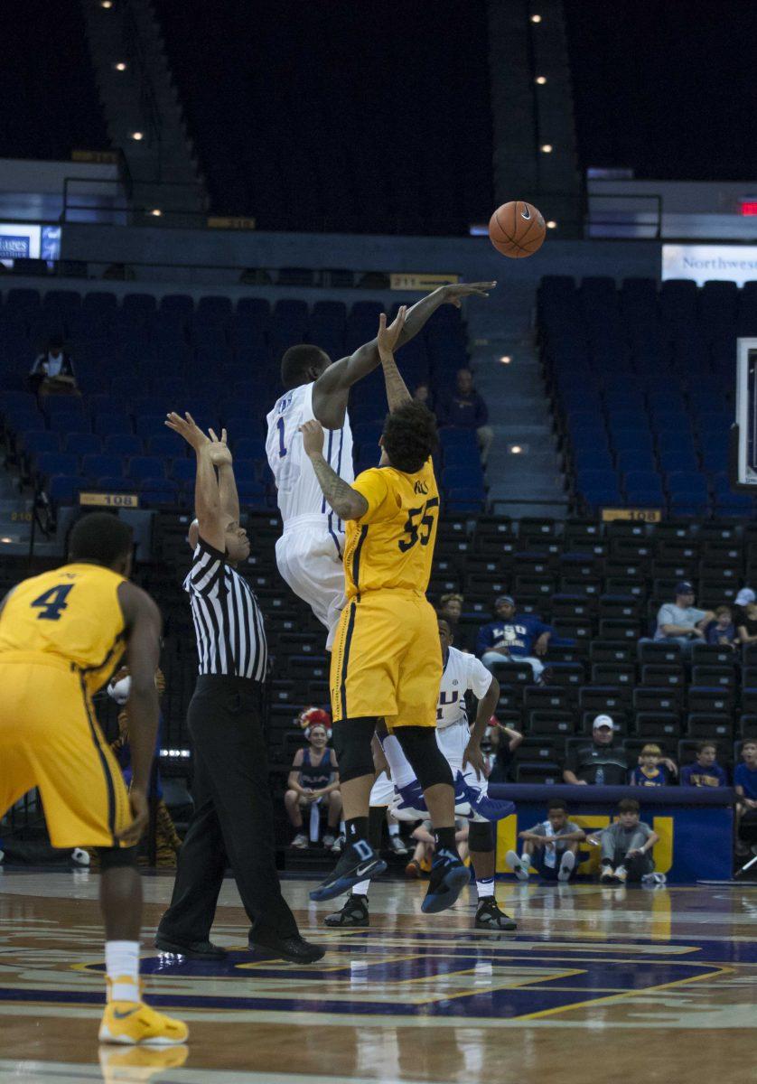 11-7-16 LSU v Reinhardt M Basketball