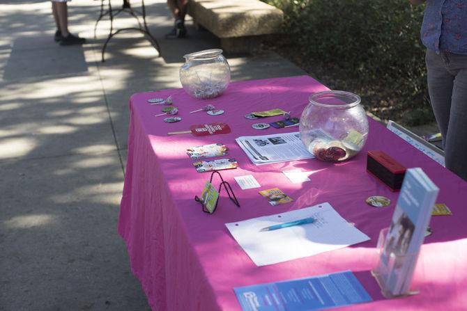 LSU Planned Parenthood chapter holds "Free Condom Friday," discusses presidential election