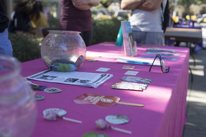 LSU Planned Parenthood chapter holds "Free Condom Friday," discusses presidential election