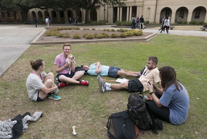 Students should be conscious of the clothing they wear to class because of the impressions it leaves on their professors.&#160;