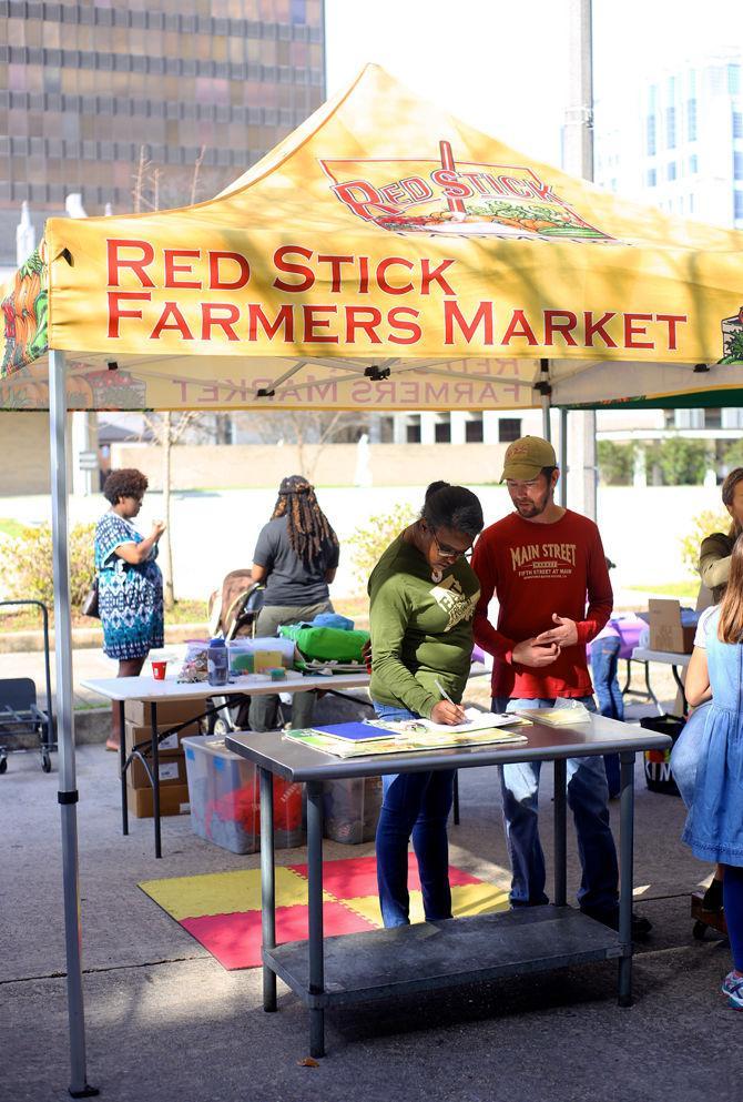 Homegrown: Sustainable farming, personal gardens allow students to eat locally