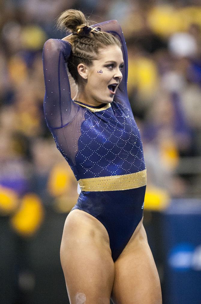 LSU uses strong start on floor to set tone and push Tigers to Super Six