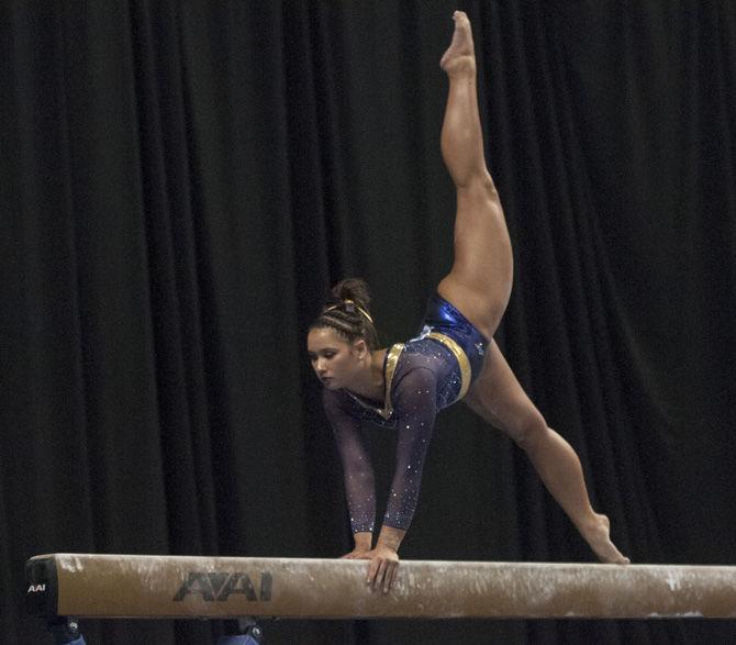 LSU uses strong start on floor to set tone and push Tigers to Super Six