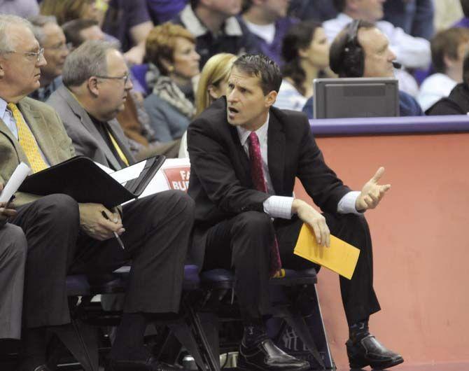 LSU associate coach Eric Musselman argues a play during the Tigers' 64-58 victory over South Carolina on Wednesday, Jan. 28, 2015 at the Pete Maravich Assembly Center