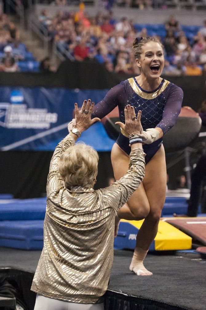 LSU uses strong start on floor to set tone and push Tigers to Super Six