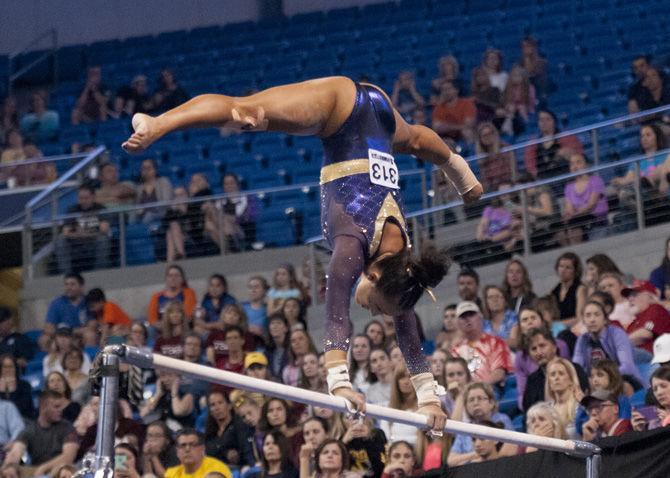 LSU uses strong start on floor to set tone and push Tigers to Super Six