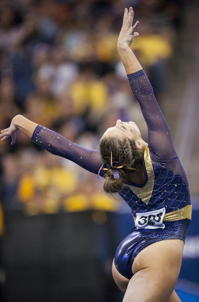 LSU uses strong start on floor to set tone and push Tigers to Super Six