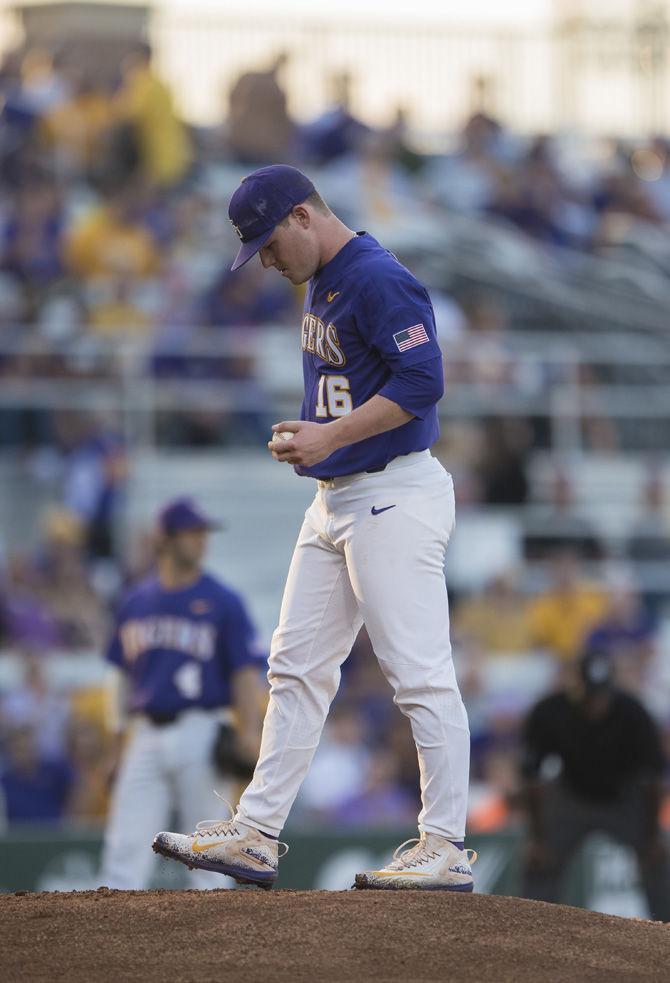 LSU senior pitcher Jared Poche&#8217; (16) steps on the mound during the Tigers' 5-1 win against the University of Georgia on Saturday, March 18, 2017 at Alex Box Stadium.