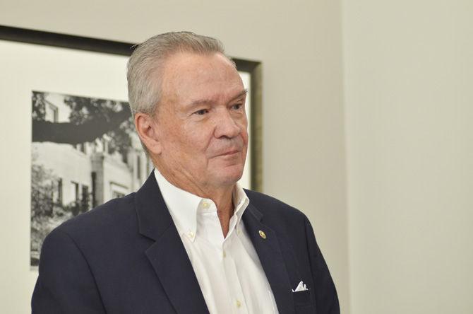 Senator Breaux teaches his first class on Monday, Aug, 21, 2017, in Hodges Hall on LSU campus.